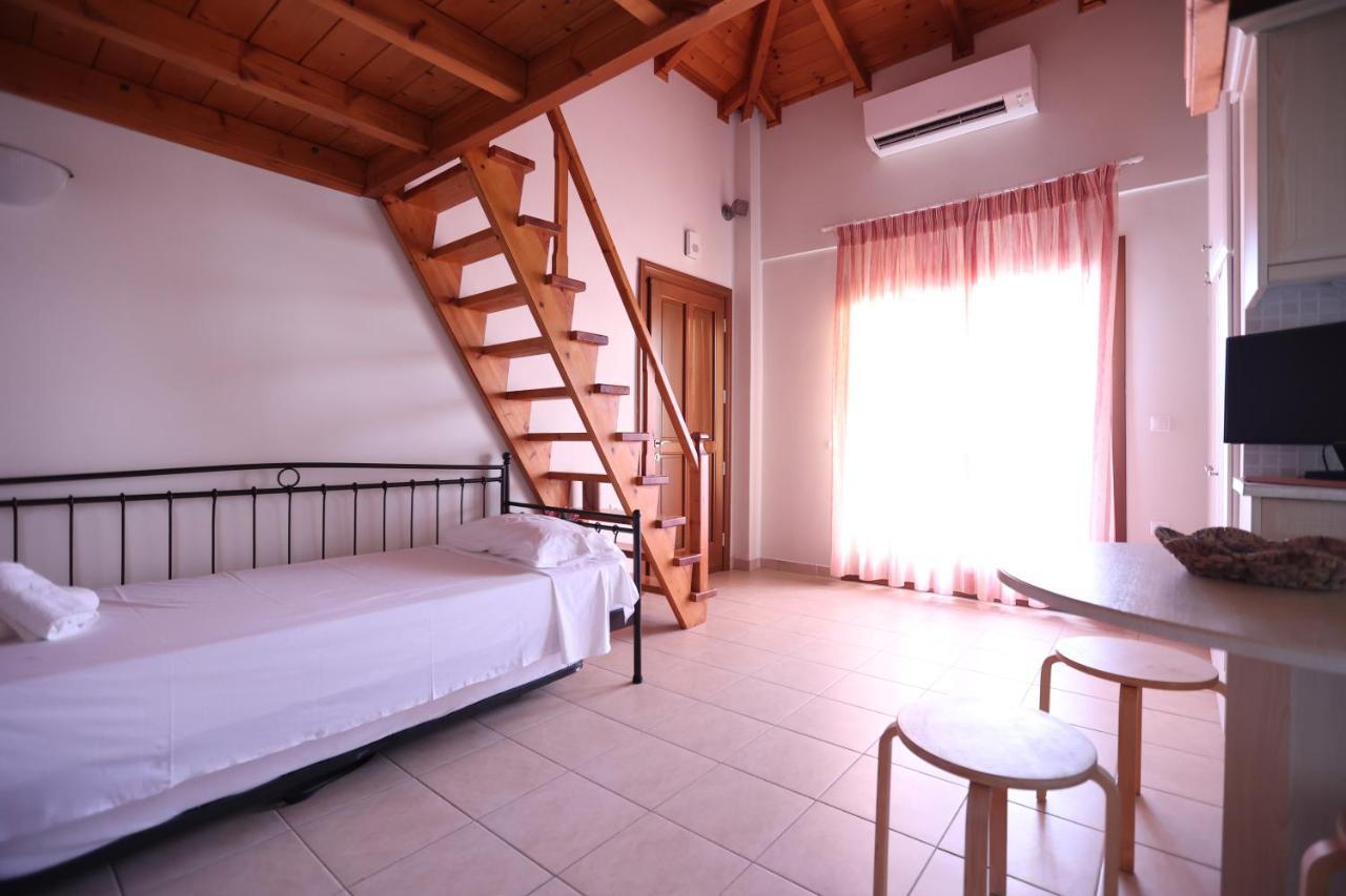 Seaside Gialova Apartment Pylos Luaran gambar